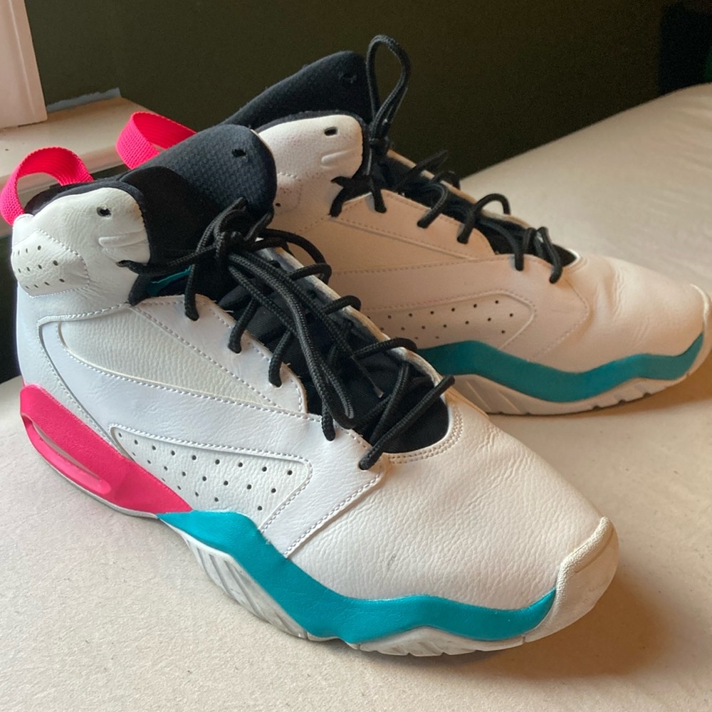 Jordan lift offs